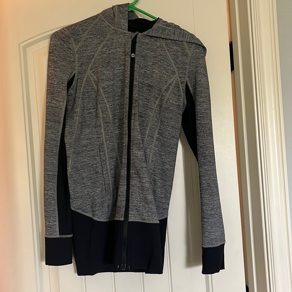 Size 6 lululemon black and grey jacket like new